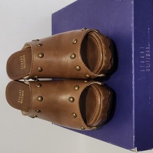 Stuart Weitzman Mousse Buff Calf Brown Stud Clog Heels Size 8 M